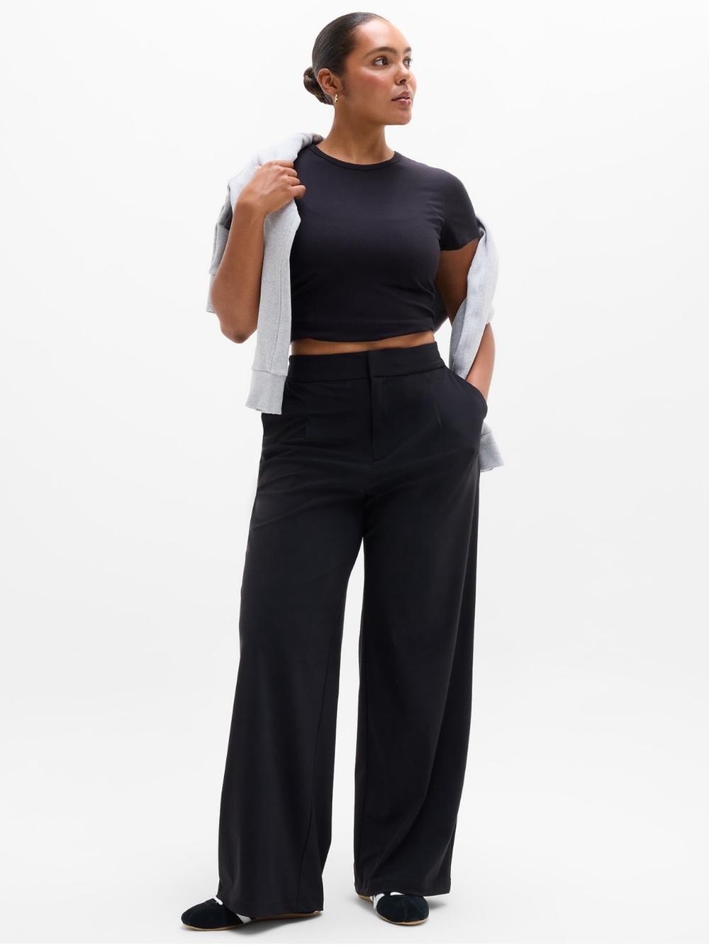 NWOT Athleta High Rise Pinnacle trouser in Black size 2